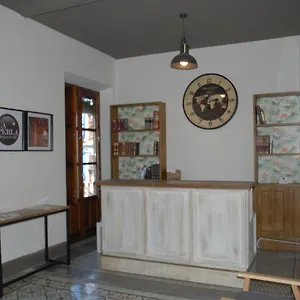 La Perla Guest house